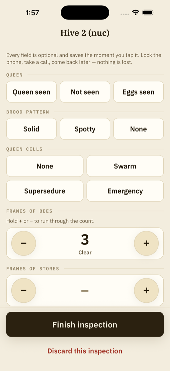 The HiveNote inspection form, showing large controls for queen, brood pattern and queen cells